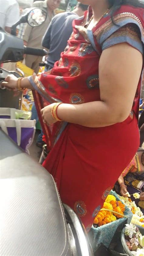 Indian Tamil aunty with big ass has sex with neighbor in